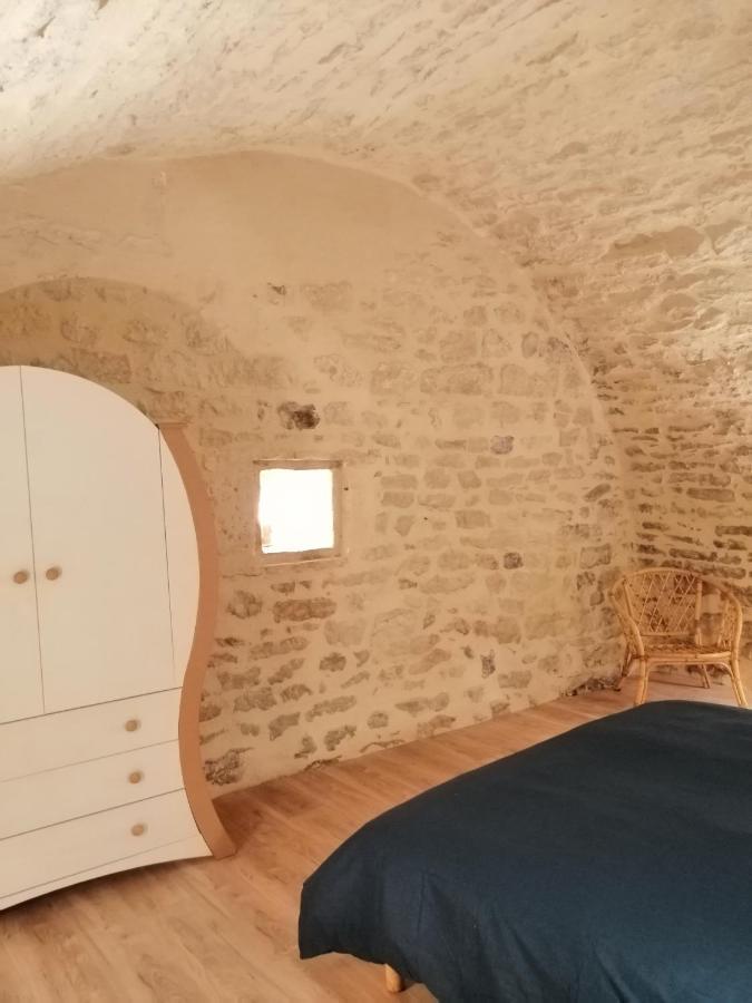 Le Refuge De La Sallee Gençay Εξωτερικό φωτογραφία