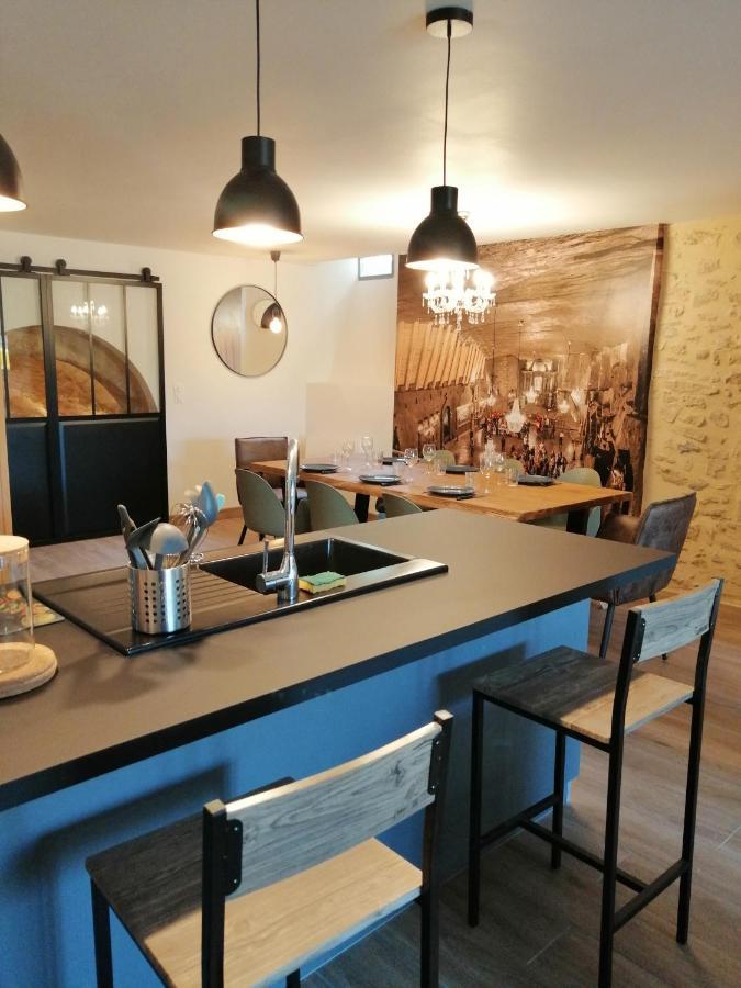 Le Refuge De La Sallee Gençay Εξωτερικό φωτογραφία