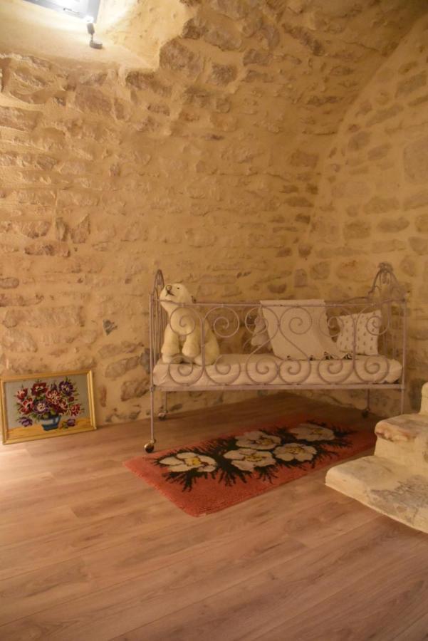 Le Refuge De La Sallee Gençay Εξωτερικό φωτογραφία
